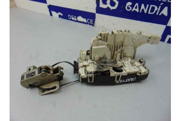 8 PIN CERRADURA MALETERO / PORTON VOLKSWAGEN CRAFTER FURGÓN (2E) Caja cerrada 35, batalla larga con techo super alto 2007 8 PIN 