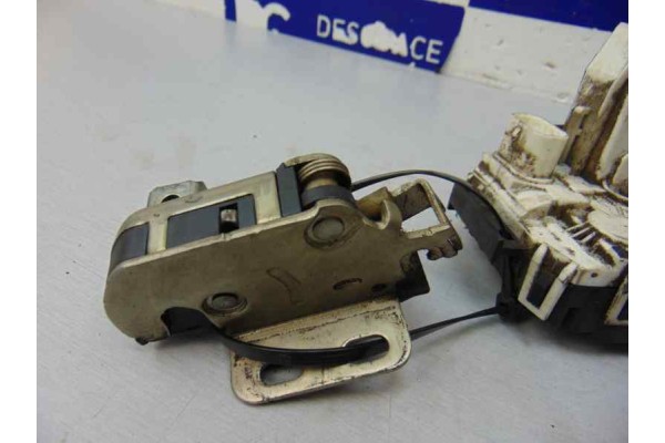 8 PIN CERRADURA MALETERO / PORTON VOLKSWAGEN CRAFTER FURGÓN (2E) Caja cerrada 35, batalla larga con techo super alto 2007 8 PIN 