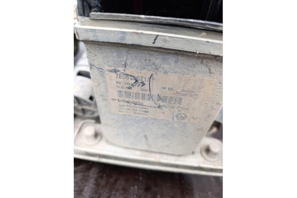 VW T5 LIFT PARKING HEATER WEBASTO HEATER 7E0815071A DAMAGED Catalog number of the part VW T5 LIFT OGRZEWANIE POSTOJOWE WEBASTO D