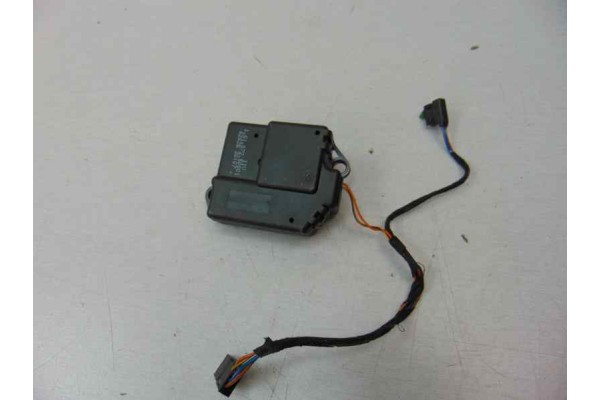 16107250001 MOTOR APERTURA TRAMPILLAS CLIMATIZADOR MERCEDES-BENZ CLASE E (BM 211) FAMILIAR