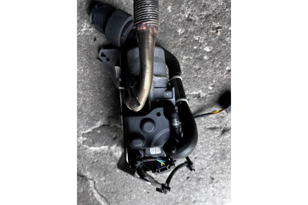 1 FORD EDGE II WEBASTO PARKING HEATER DIESEL GG9H 18K463DF Part manufacturer Ford OE