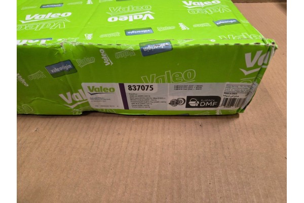 OUTLET Clutch sets VALEO 837075 Quality of parts according to GVO Q original with factory logo OEM OES