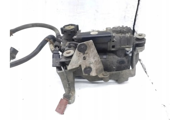 Suspension compressor AUDI 4E0616005G 2 97L diesel 2005 Part manufacturer Audi OE