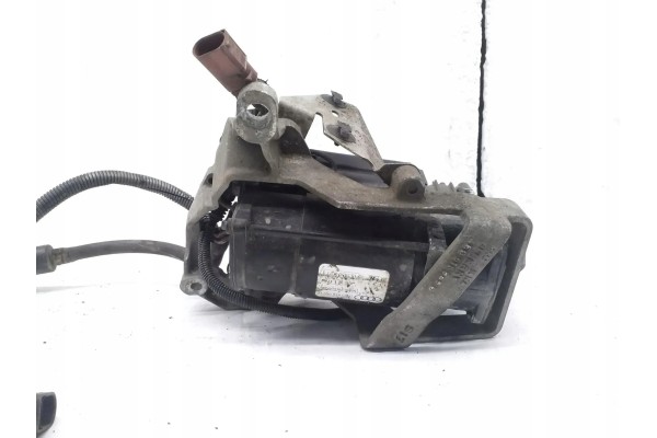 Suspension compressor AUDI 4E0616005G 2 97L diesel 2005 Catalog number of the original 4E0616005G