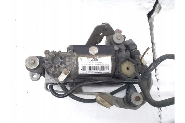 Compresor de suspensión AUDI 4E0616005G 2.97L diésel 2005