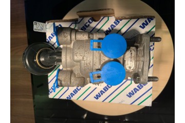 MAIN BRAKE VALVE Catalog number of substitutes COJALI 2212258 DT Spare Parts 4 68209 PNEUMATICS PN 10294 STELLOX 85 19458 SX Zen