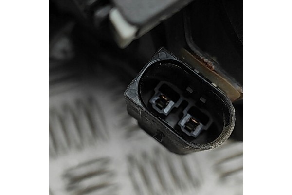 MERCEDES BENZ E T MODEL S213 A2133200104 33047200 SUSPENSION COMPRESSOR Catalog number of the original A2133200104
