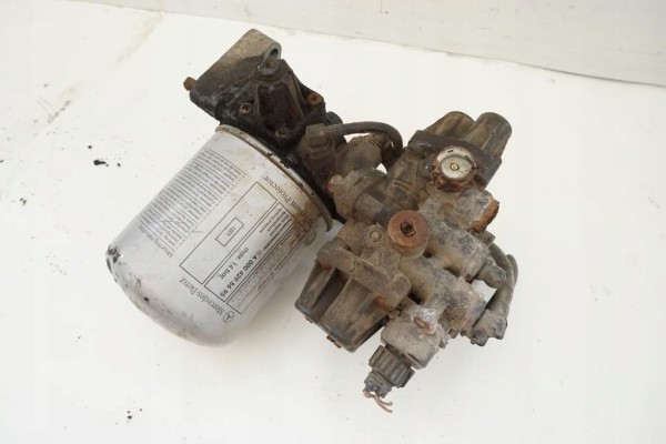 DEHUMIDIFIER PNEUMATIC VALVE MERCEDES ATEGO 4 2