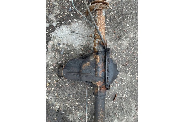Differential Dyfer drive bridge beam rear Daewoo FSO Polonez Truck Catalog number of the part WLX2225