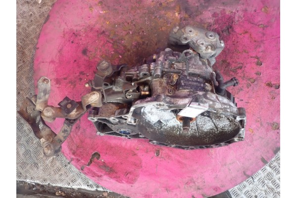 OPEL ZAFIRA A I 2 2 DTI Y22DTR 125KM GEARBOX 13104951 F35 Part manufacturer Opel OE
