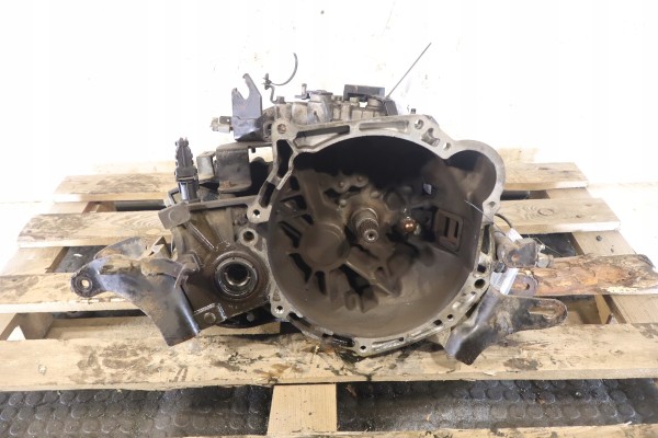 5 SPEED GEARBOX KIA CEED AND 1 6 R71773