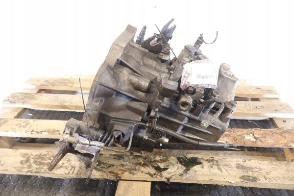 5 SPEED GEARBOX KIA CEED AND 1 6 R71773 Part manufacturer Kia OE