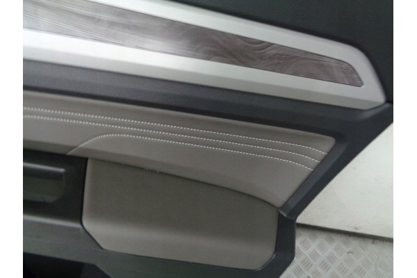 VW ATLAS CROSS DOOR UPHOLSTERY RIGHT FRONT Catalog number of the part 3CN867012T ZZH