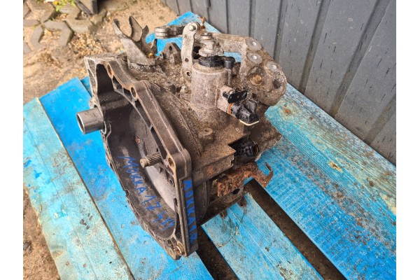 GEARBOX M32 OPEL MOKKA TRAX 4X4 1 7 CDTI Catalog number of the part SKRZYNIA BIEGOW M32 OPEL MOKKA TRAX 4X4 1 7 CDTI
