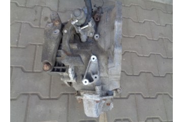 OPEL ASTRA III 09R 1 7CDTI Z17DTR GEARBOX M32 6SPEEDS
