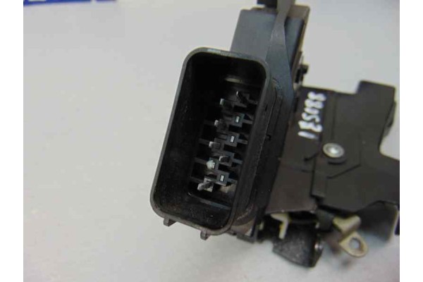 3M5AR21813ET  CERRADURA PUERTA DELANTERA IZQUIERDA FORD FOCUS BERLINA (CB4) Titanium 3M5AR21813ET 185088 FORD - 3