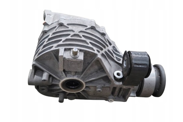 Rear differential Maserati Ghibli 670039125 Car type passenger cars