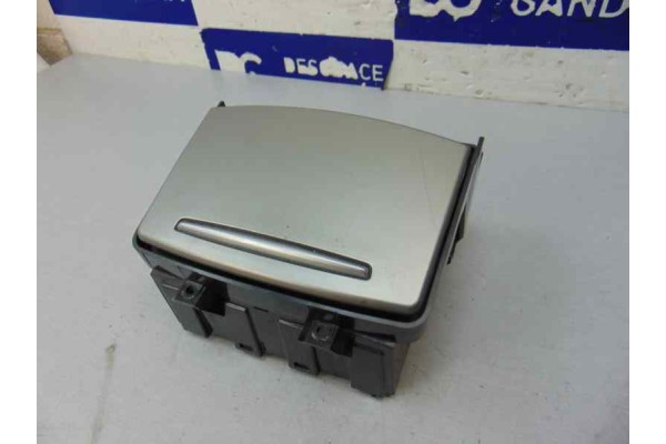 4F1862533 CENICERO AUDI A6 BERLINA (4F2) 2.7 TDI 4F1862533 185130 AUDI - 4