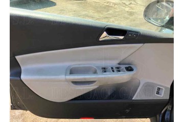 VOLKSWAGEN PASSAT VARIANT (3C5) Highline