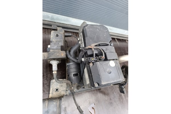 VW T5 LIFT OGRZEWANIE POSTOJOWE WEBASTO DOGRZEWACZ 7E0819008C Waga produktu z opakowaniem jednostkowym 3 kg
