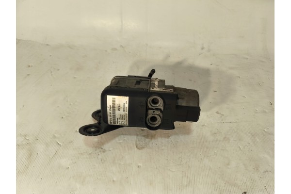 VW CADDY PASSAT GOLF SUPERB WEBASTO PARKING HEATER 5QF815005AA Packaging status original