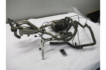 BMW X5 F15 X6 F16 WEBASTO SET OF HOSES PUMP PILOT 9330592 Catalog number of the part BMW X5 F15 X6 F16 WEBASTO KOMPLET PRZEWODY 