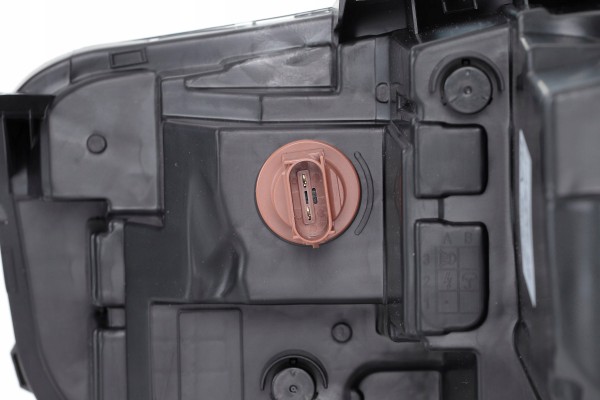 Front lamp Full LED Chrysler Pacifica Voyager LX 2021 2025 left right Installation side left right