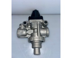 New pressure regulator pneumatic system 9753030720 WABCO