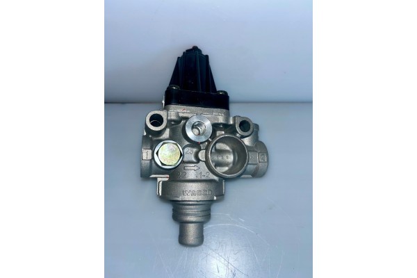New pressure regulator pneumatic system 9753030720 WABCO Part manufacturer Wabco