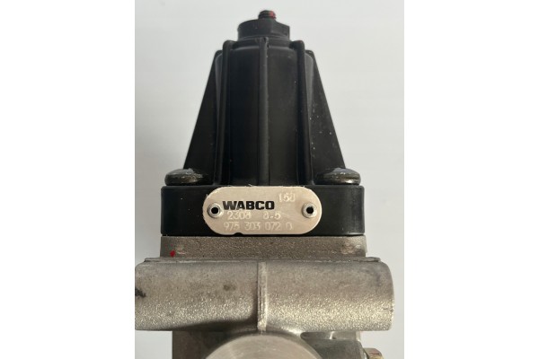 New pressure regulator pneumatic system 9753030720 WABCO Car type trucks cargo vans passenger cars