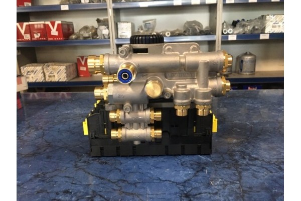 Wabco EBS Modulator 4801020640 Catalog number of the part 4801020630 4801020640