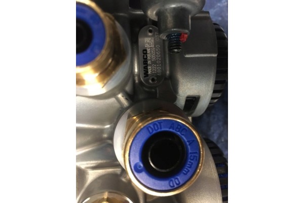 Wabco EBS Modulator 4801020640 Car type trucks