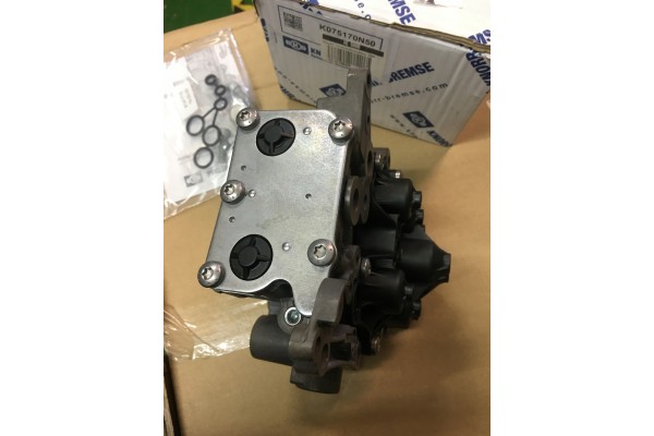 MULTI CIRCUIT VALVE KNORR BREMSE AE6000 DAF1913300 Car type buses trucks