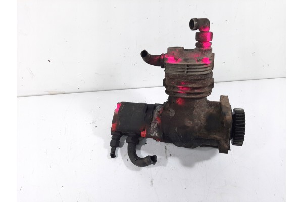 RENAULT MIDLUM DCI 2006R AIR COMPRESSOR
