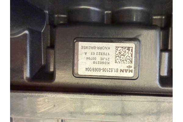 Válvula Modulator EBS Trasera MAN TGX TGS 81521066069