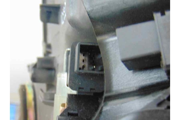 2 PIN ELEVALUNAS TRASERO DERECHO MAZDA 6 BERLINA (GG) 2.0 CRTD 120 Active (5-ptas.) 2004 2 PIN 187623 MAZDA - 5