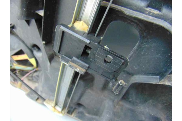 2 PIN ELEVALUNAS TRASERO IZQUIERDO MAZDA 6 BERLINA (GG) 2.0 CRTD 120 Active (5-ptas.) 2004 2 PIN 187624 MAZDA - 1