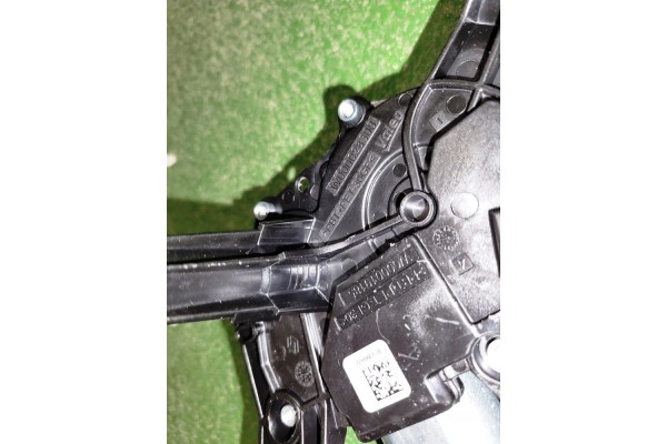 WIPER MOTOR DACIA DUSTER I LOGAN II 582640 287104350R Catalog number of the original DACIA 287104350R NISSAN 28710 4EL0A NISSAN 