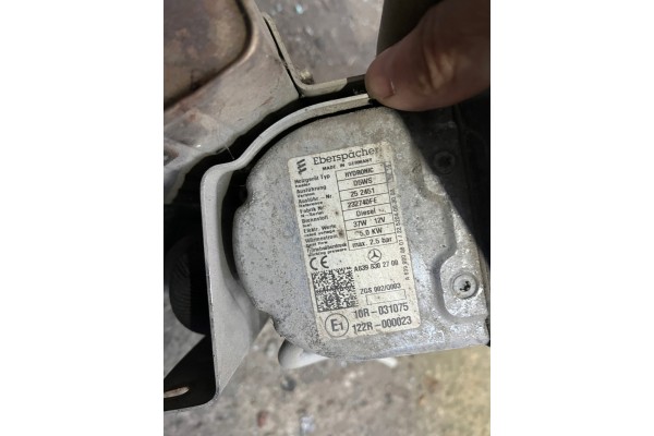 WEBASTO MERCEDES VITO 639 06 13 YEAR HEATING A6398302700 Car type cargo vans