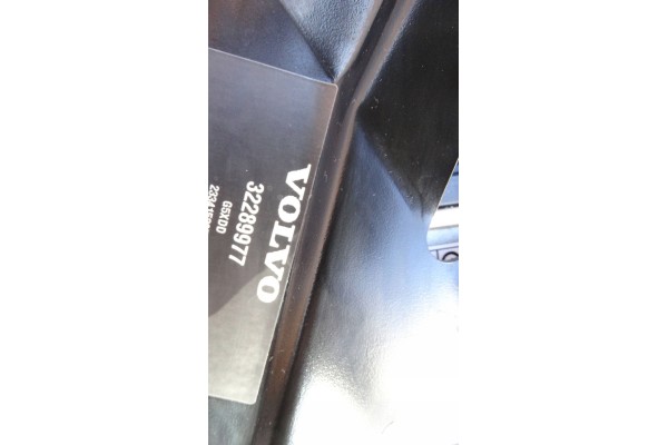 Volvo XC60 II LIFT PARKING HEATER WEBASTO 32289977 31404449 Car type 4x4 SUV