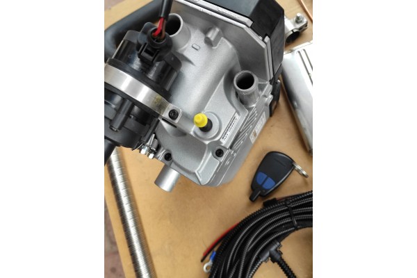 Set completo Webasto 5KW universal diésel con mando T70