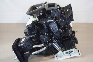 Calefactor BMW G60 G61 4B087799 2742 km