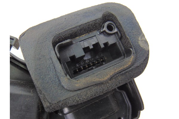 5K1837016D  CERRADURA PUERTA DELANTERA DERECHA VOLKSWAGEN POLO V (6R1) Advance 2012 5K1837016D 188872 VOLKSWAGEN - 3