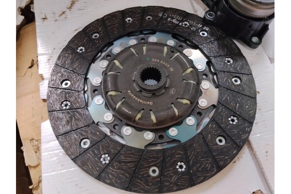Clutch set LuK 600 0371 00 Version European