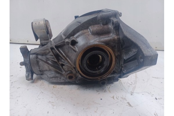 MERCEDES E W213 213 2 0 cdi DIFFERENTIAL BRIDGE REAR 2133504302 2 47 Part manufacturer Mercedes Benz OE