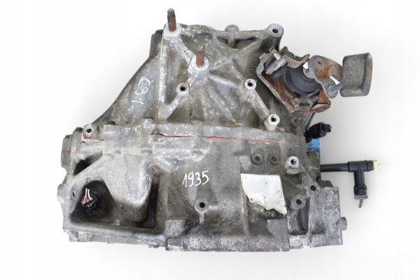 Grandis DODGE CALIBER AVENGER OUTLANDER 2 0CRD 2WD Catalog number of the part Manual Manualna MITSUBISHI