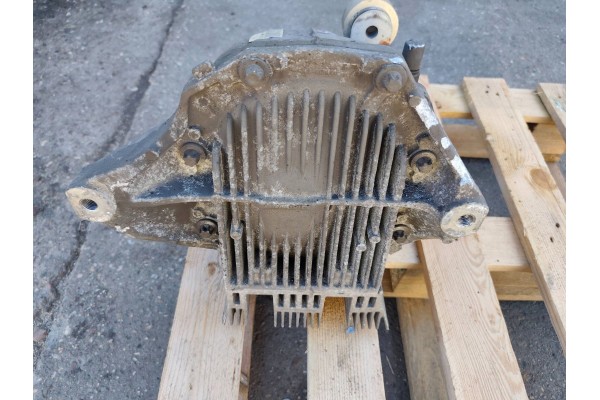 MERCEDES W204 C63 AMG REAR DIFFERENTIAL Car type passenger cars