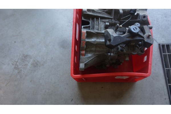 GEARBOX VOLVO V40 D4 VEA Catalog number of the part 1285250