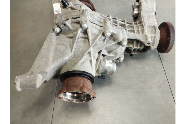 Audi A4 S4 B9 8W Rear Differential Bridge 0B0500043G Part manufacturer Audi OE