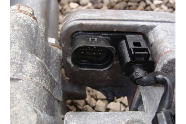 Conector Haldex Trasero Dañado para Skoda Yeti y Skoda Superb III 0BR